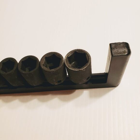 Pittsburgh 8pc Piece 3/8" Drive Metric Impact Swivel Socket Set - Picture 6 of 12